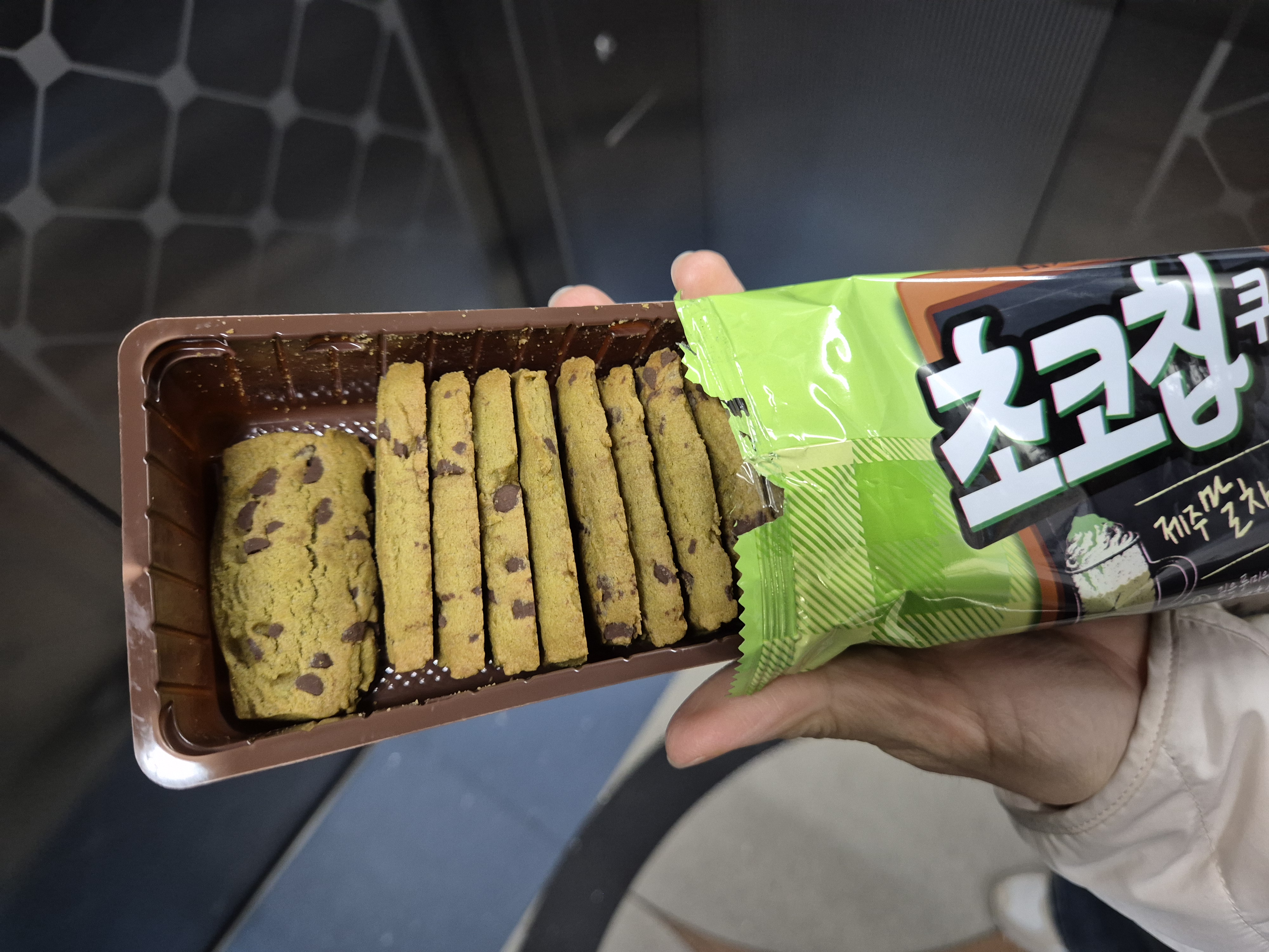 초코칩쿠키 제주말차라떼맛 비주얼