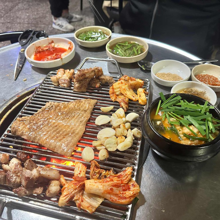 마포 망원동 껍데기 '한강껍데기'