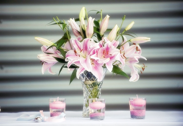 화병에 담긴 백합