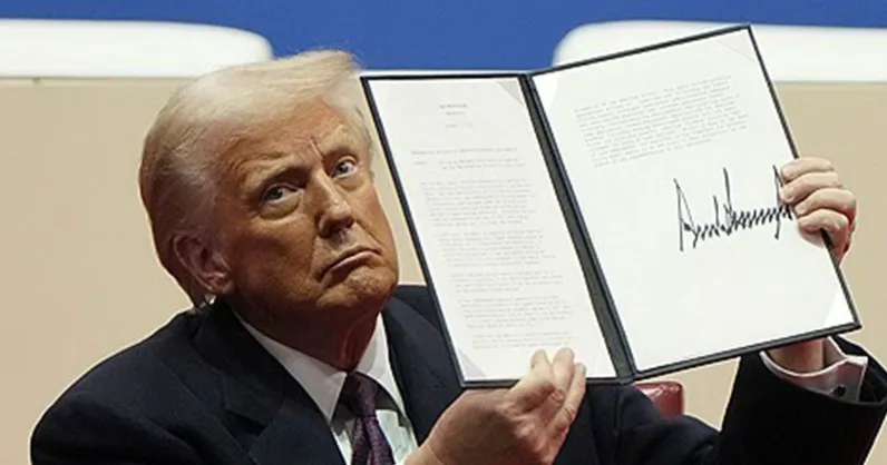 트럼프 행정명령 서명