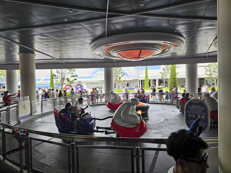 도쿄디즈니랜드 베이맥스 놀이기구