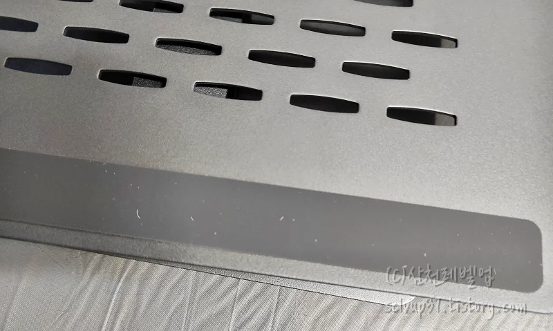 제품 처음 꺼냈을 때 먼지