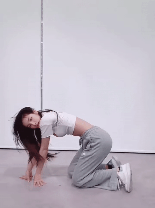 앨리스 소희 노골적 어필 봉춤