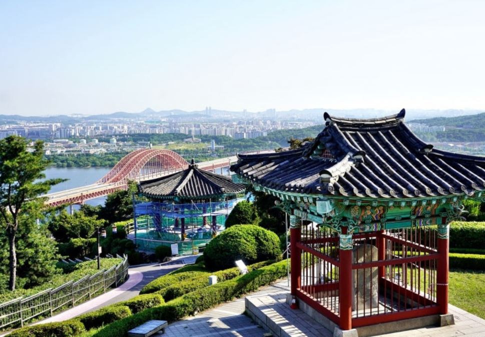 봄밤 행주산성