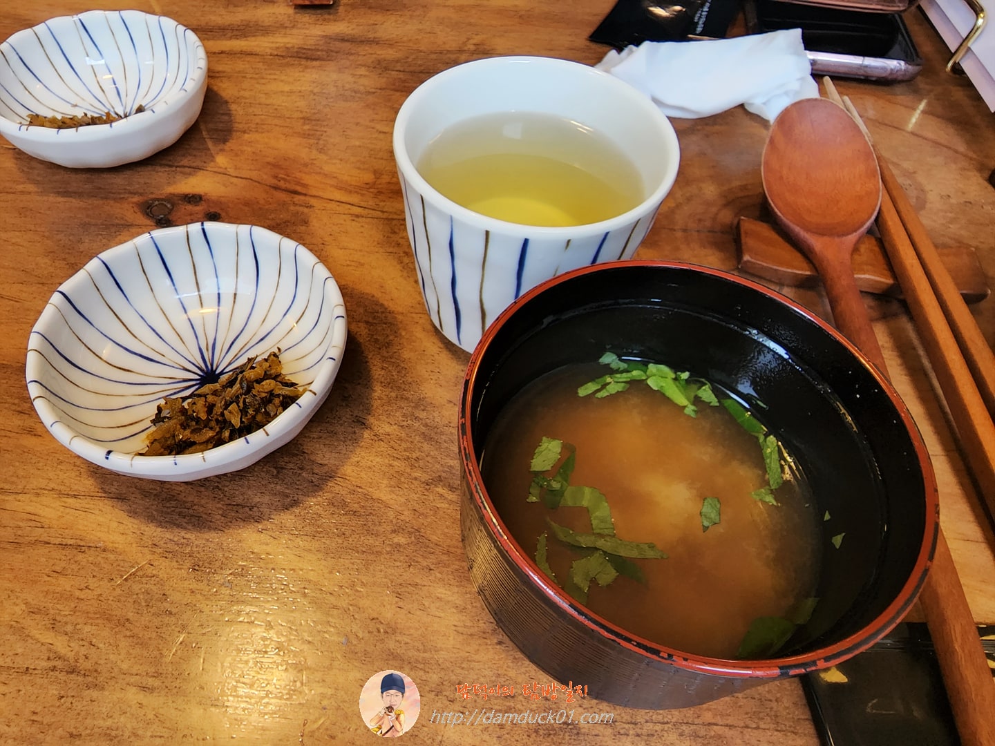 에도마에텐동하마다 반찬