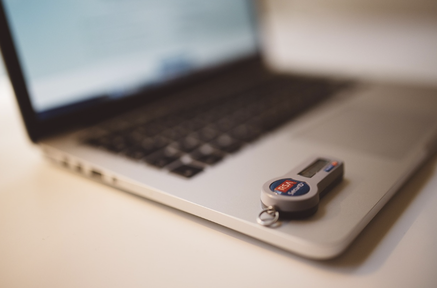 제로트러스트 기업의 핵심 사업 보안에 대한 이미지