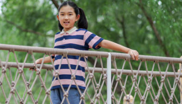 나이브하다 뜻 naive 의미 활용 예시 알아보기