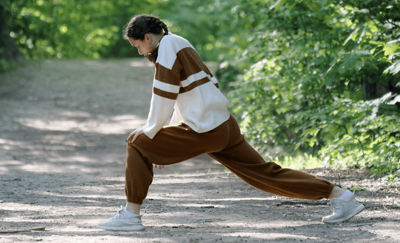 스트레칭하는 여자