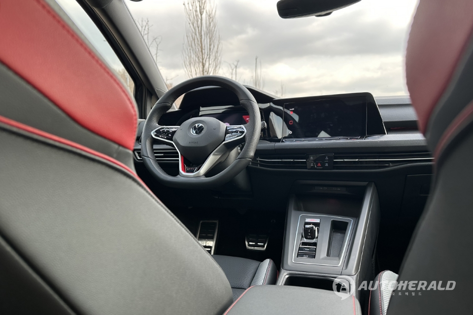 폭스바겐 신형 골프 GTI