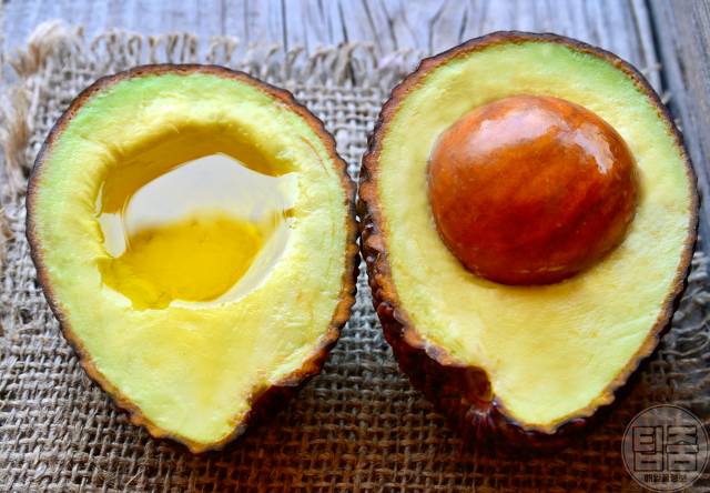 조금만 먹어도 배부른 음식 아보카도 다이어트식품 추천