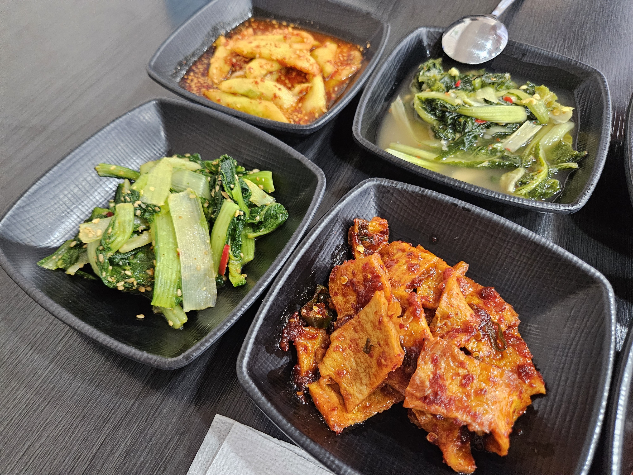 반찬-모습들