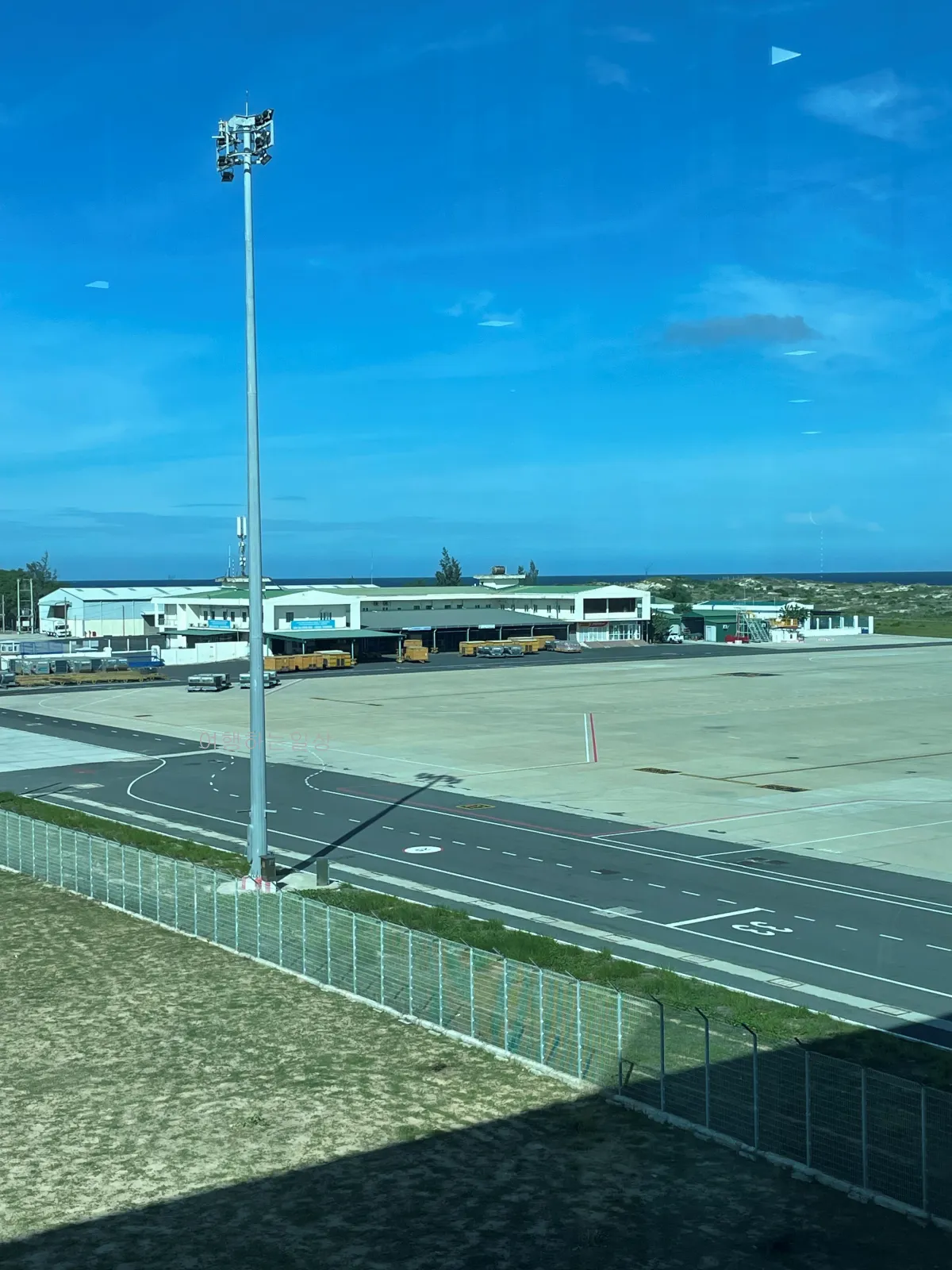 가족해외여행-나트랑-깜란공항-식당-종류-10만원어치-먹은-버거킹-후기