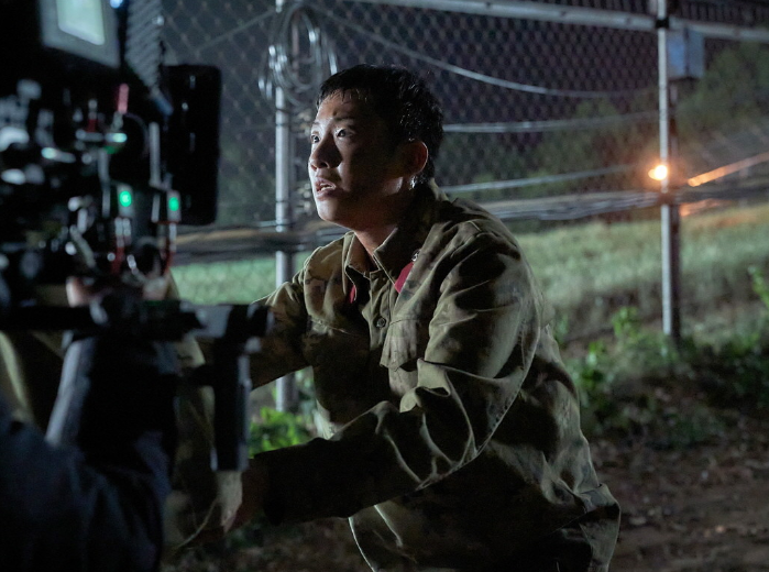 영화 탈주 탈주로를 알려달라고 하는 동혁