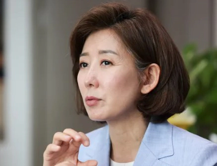 나경원 프로필 나이 고향 학력 재산 페이스북