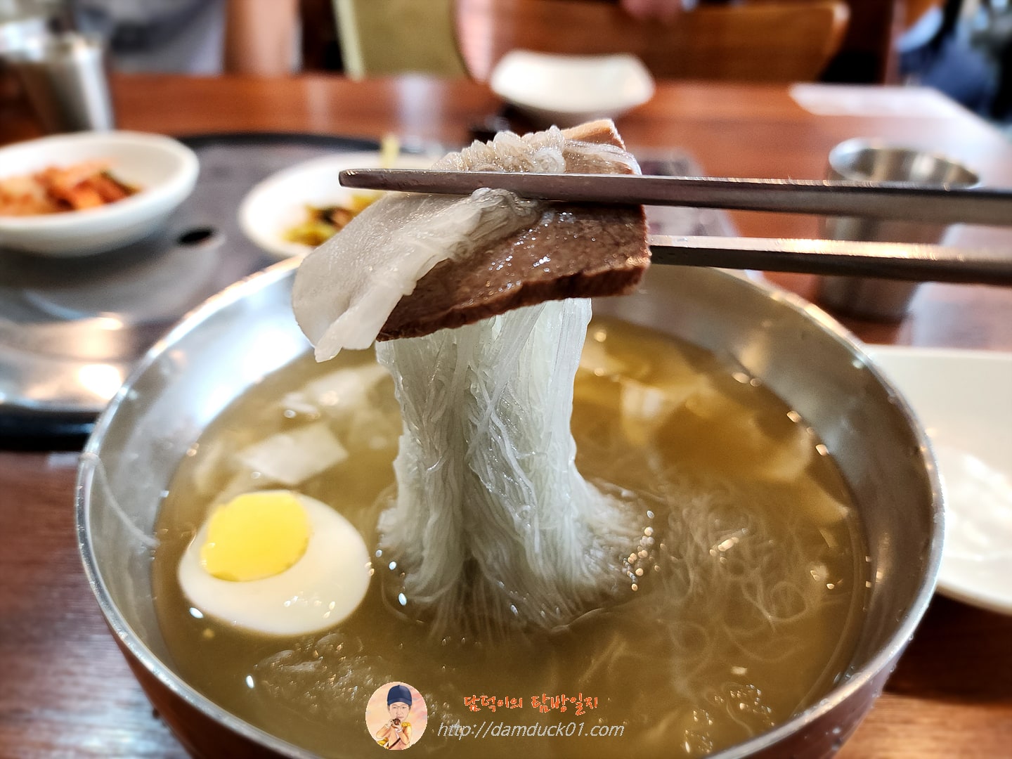 물냉면