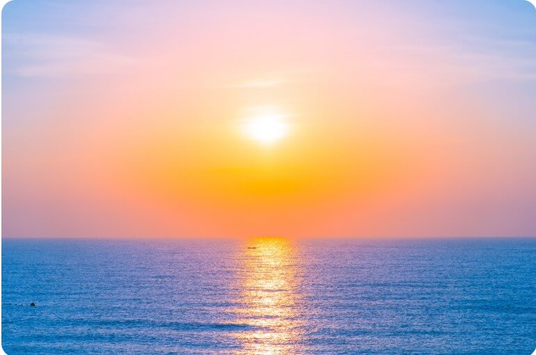 해가 뜨는 일출의 모습