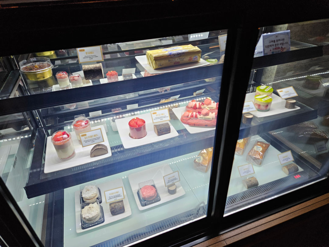 디아넥스 호텔 빵과 와인