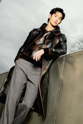 프라다 엠버서더의 저주?