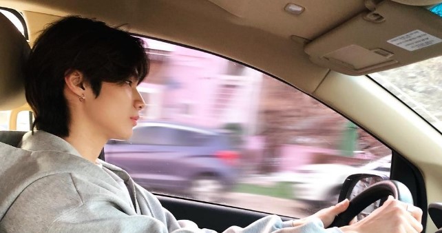DKZ 경윤 인스타그램