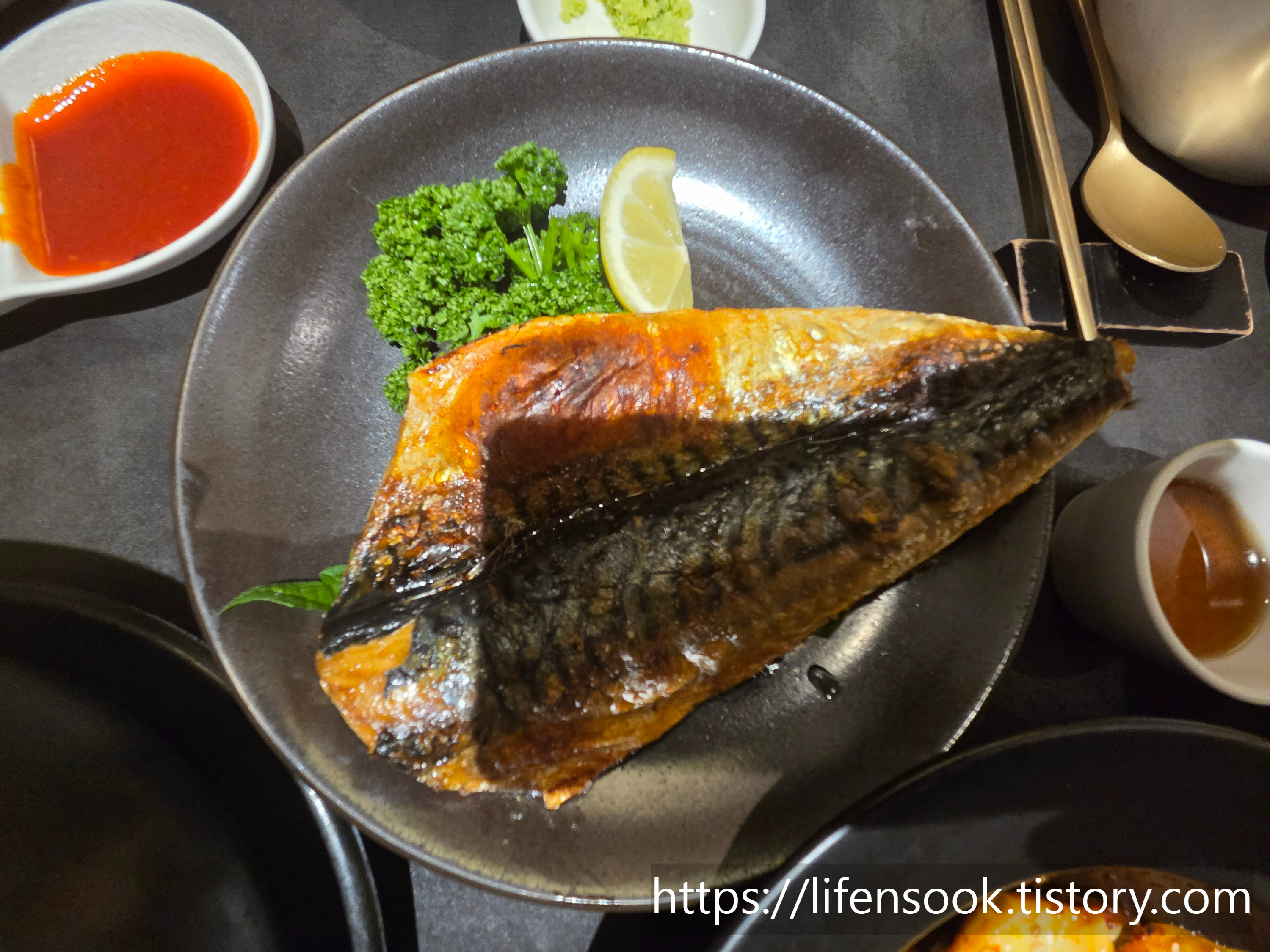 더형제 강남점 한상차림 고등어구이