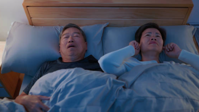 코골이 코를 고는 이유와 골지 않는 자세와 생활 습관.