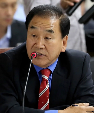 이재오 프로필 나이 고향 학력 국회의원 경력 근황