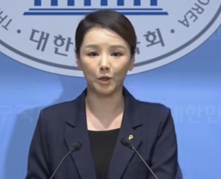 신우석 징계 수위 논란