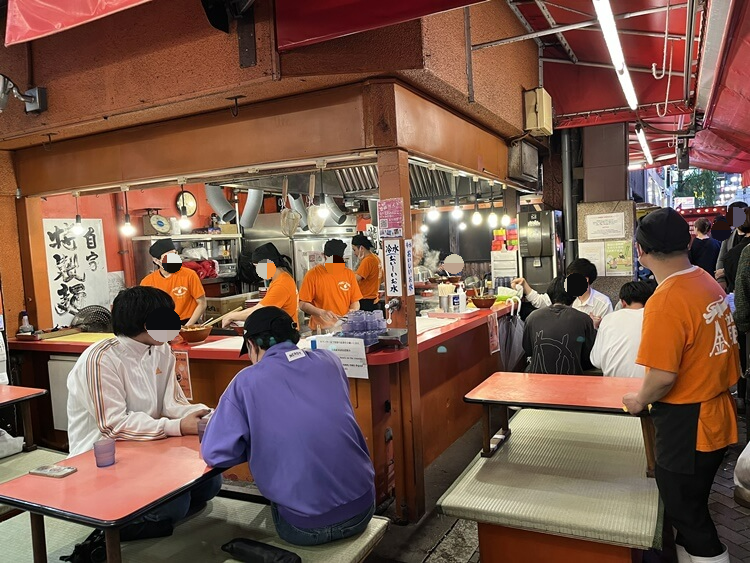 내부 주방 및 전체 모습