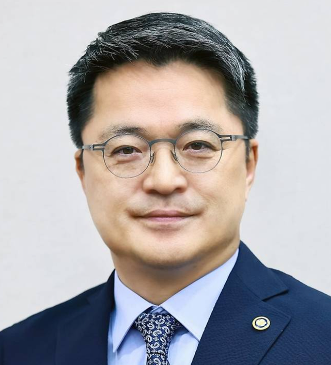 문신학 경제성장수석 임명