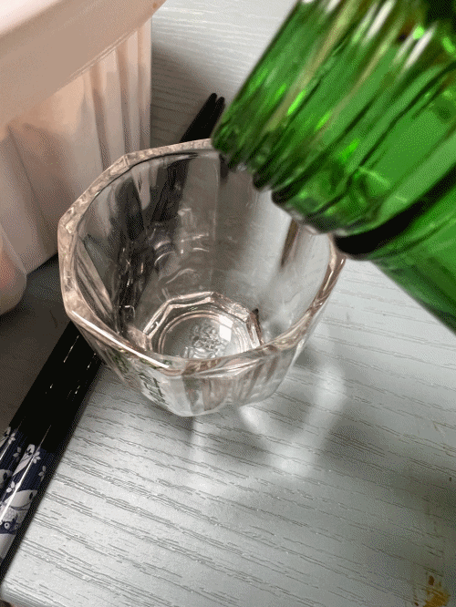 얼얼함이 소주랑 잘 어울릴 거 같아요.