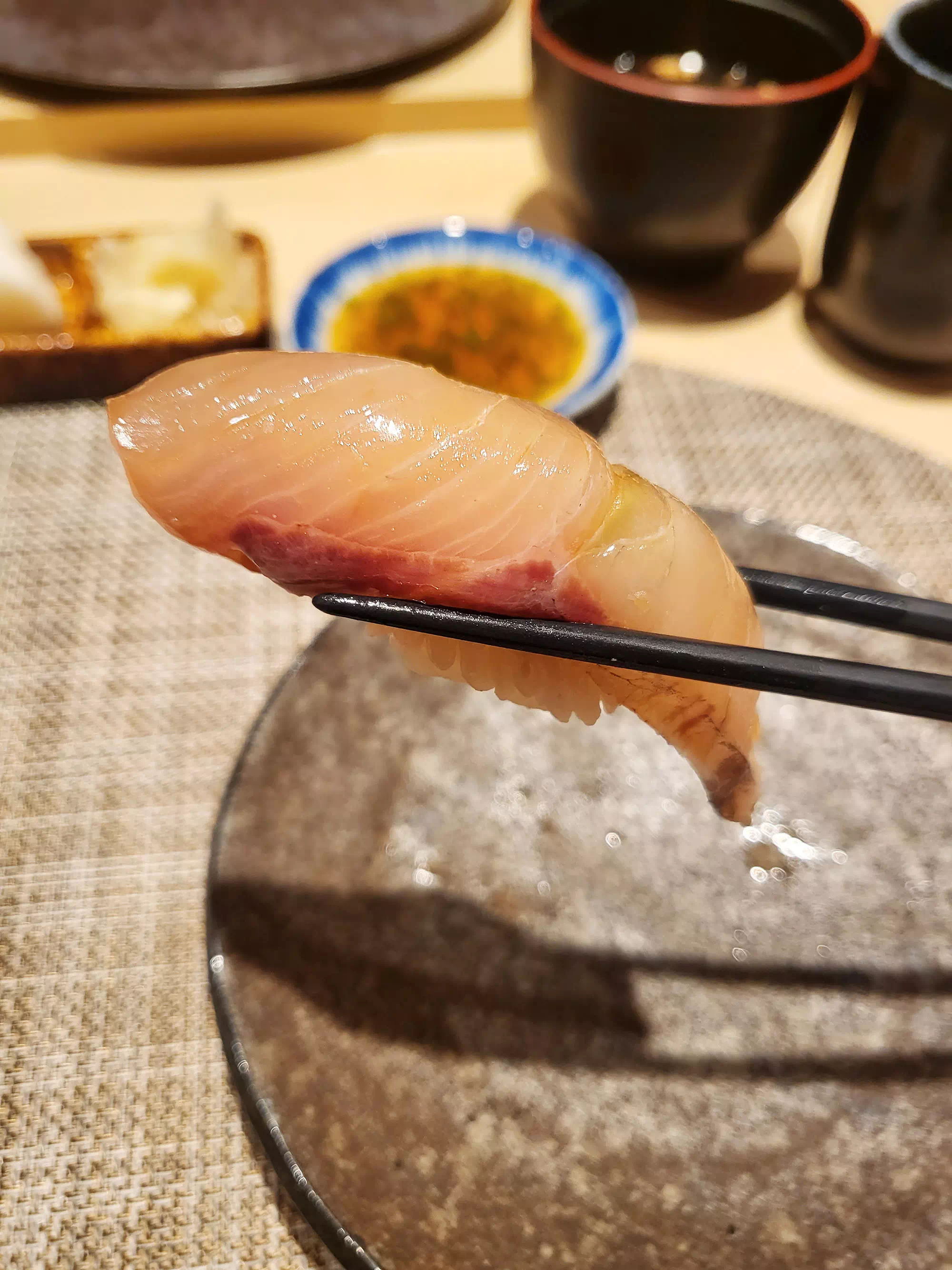방어 초밥 확대