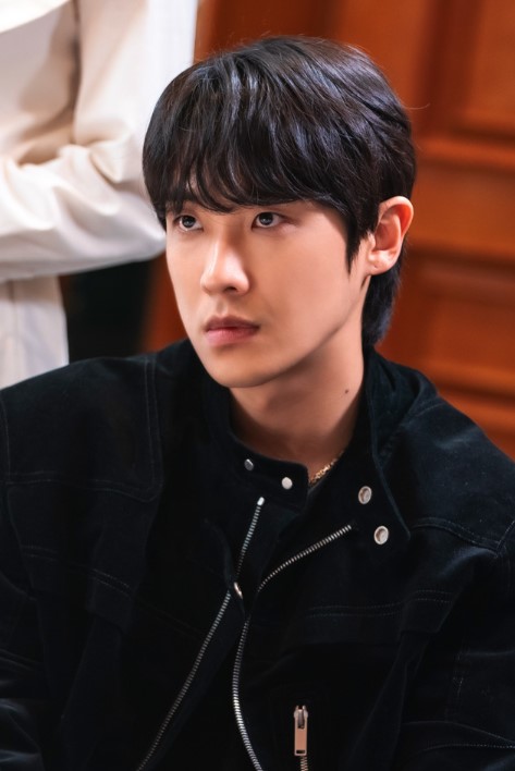 민도혁역 이준