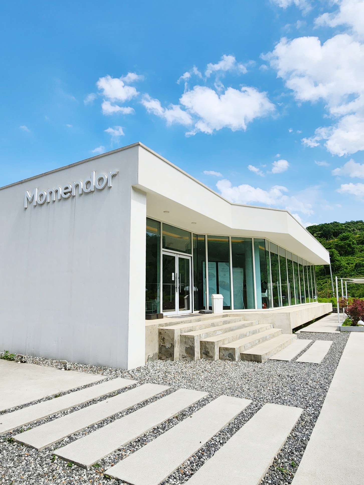 원주 지정면 감성카페 &lsquo;모멘도르