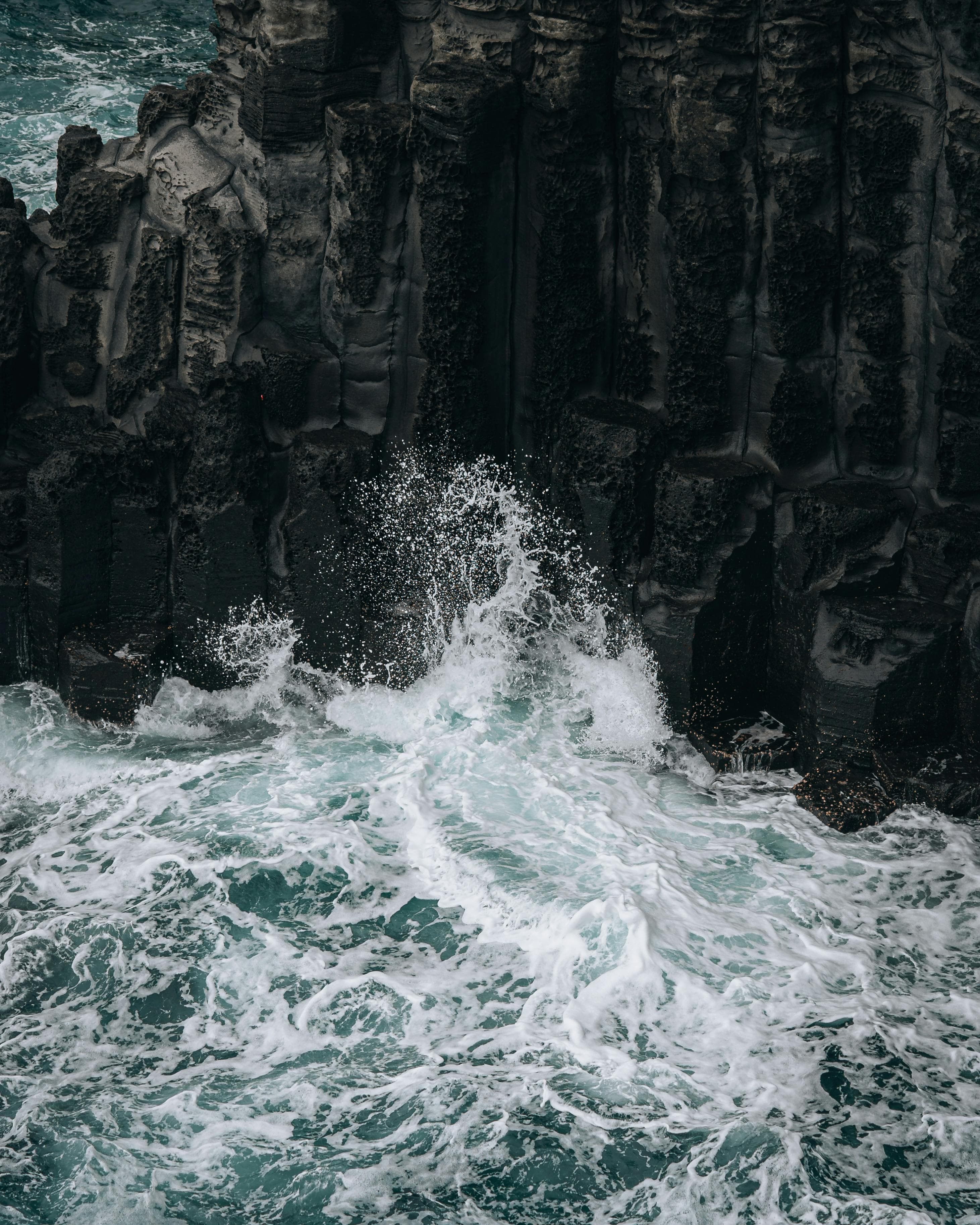 한반도의 숨겨진 보석: 제주도 돌문화와 신화 속의 역사