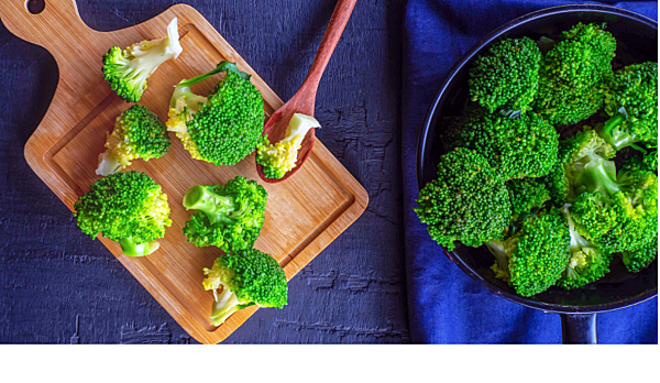 브로콜리를 손질한 모습, 닭고기와 궁합 좋은 음식