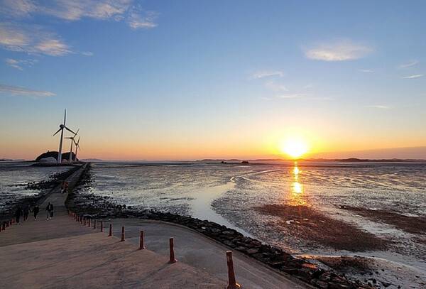 안산 탄도항 일출