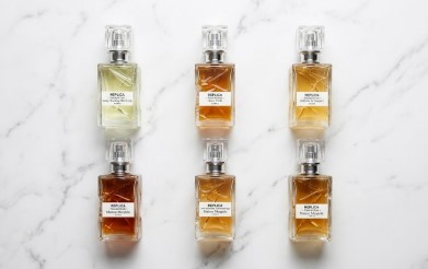 img src="scentsorium-six-bottles-flat-lay.jpg" alt="마르지엘라 센토리움 6종 향수 플랫레이 제품 배치"