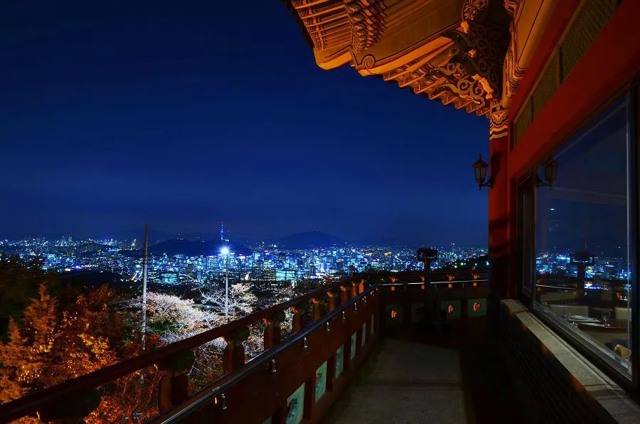 서울 북악스카이웨이 팔각정