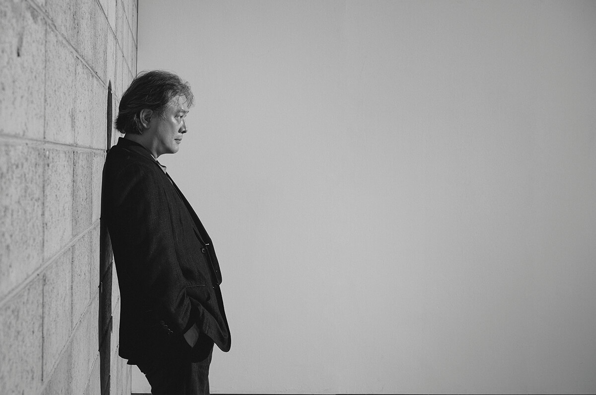 박찬욱 감독, 美 작가조합(WGA) 제명 파업 규정 위반의 전말