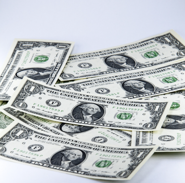 달러 vs 위안화: 글로벌 기축통화 경쟁의 향방