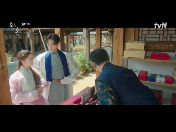 결혼반지를 고르는 장욱과 무덕<환혼>