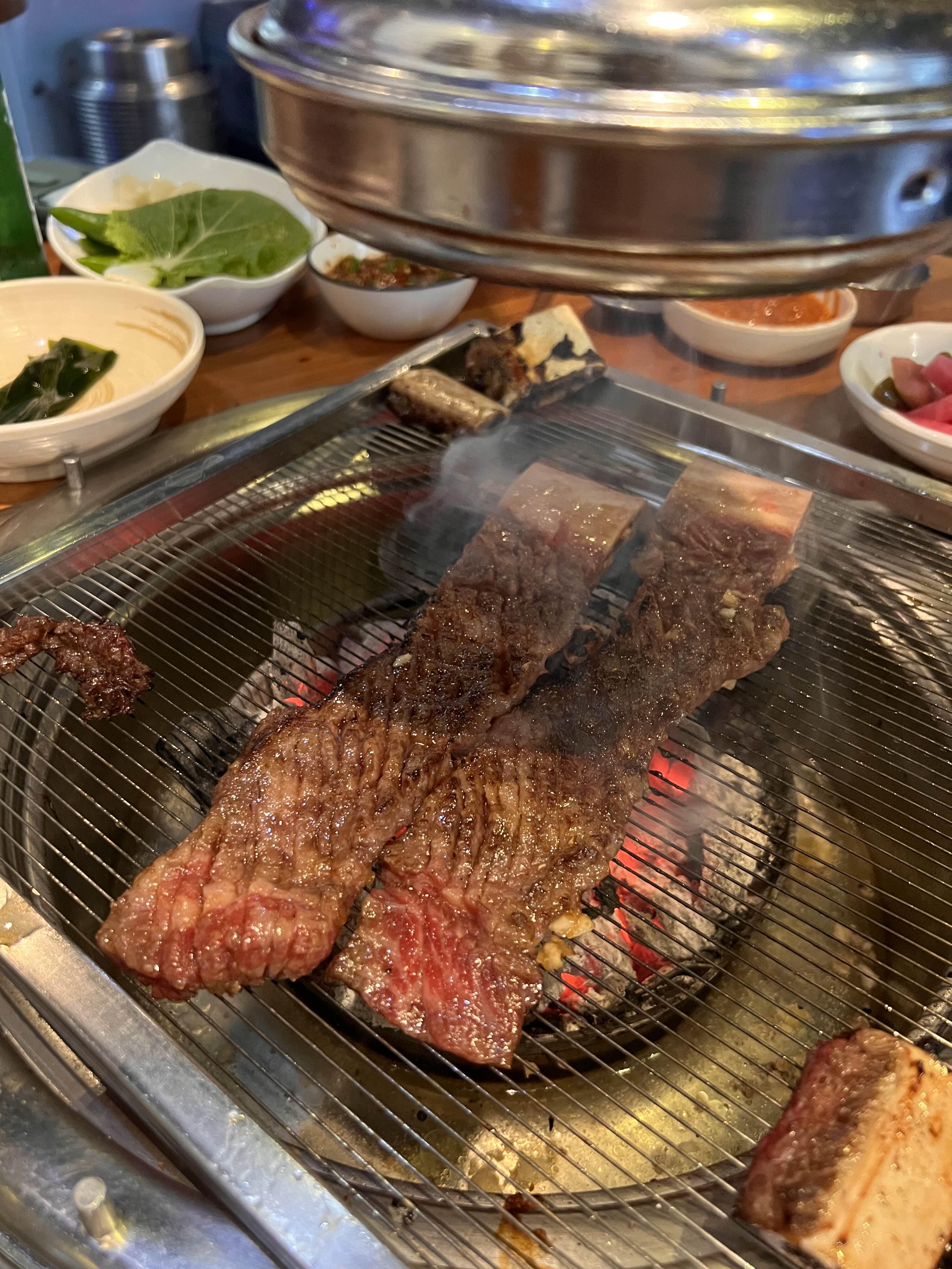 노릇노릇 익어가는 안동갈비