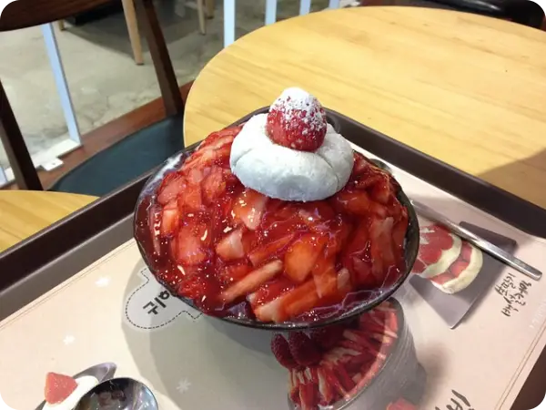 메가커피 팥빙수
