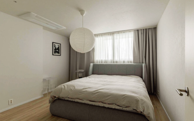 미니멀한 침실 침대 관련 사진