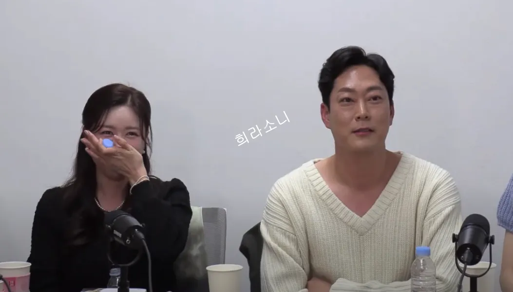 이별에 대해 얘기하는 정숙과 영철.