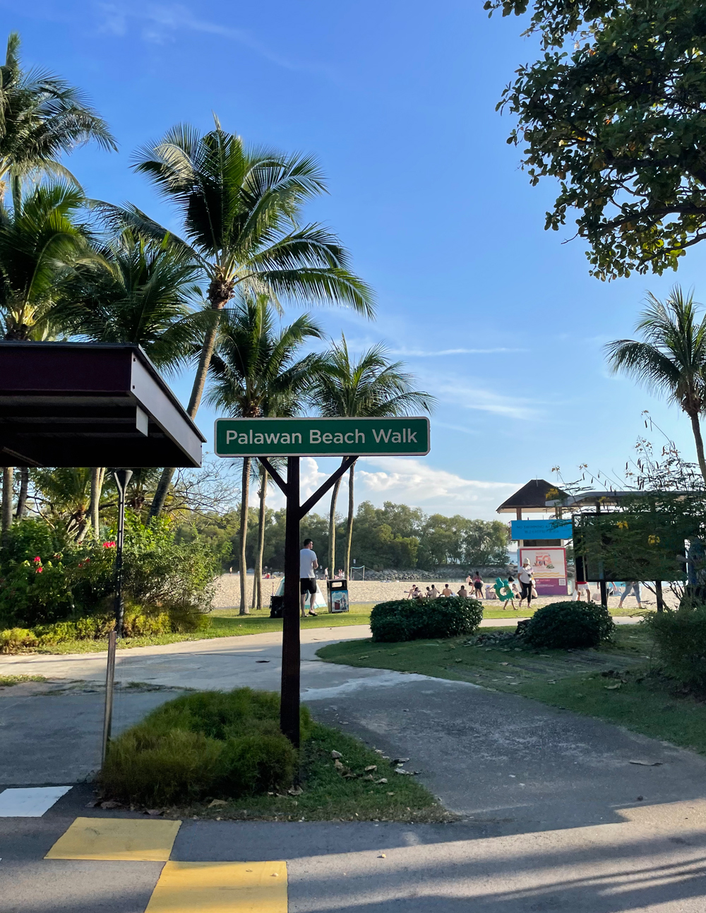 싱가포르 센토사섬 Palawan Beach Walk 간판