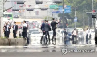 초여름 소나기 대형마트 주차 진입 시간대 팁_12