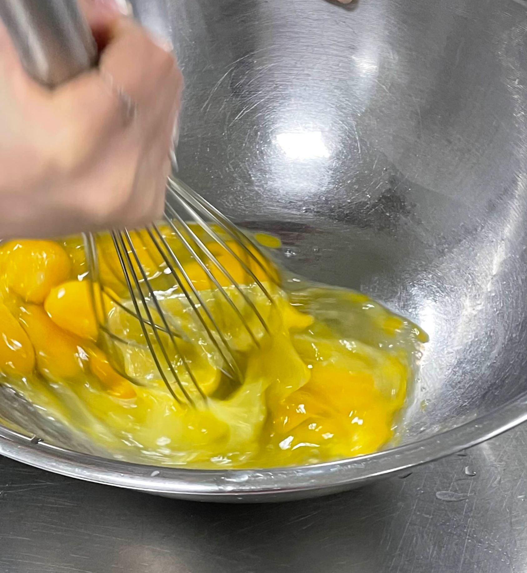 레몬 제스트 넣은 카페 스타일 마들렌