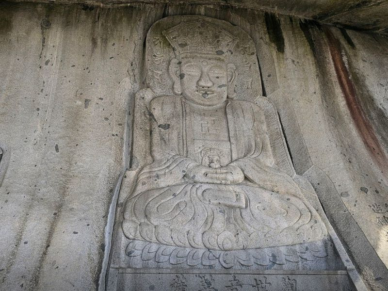 보문사 마애석불좌상