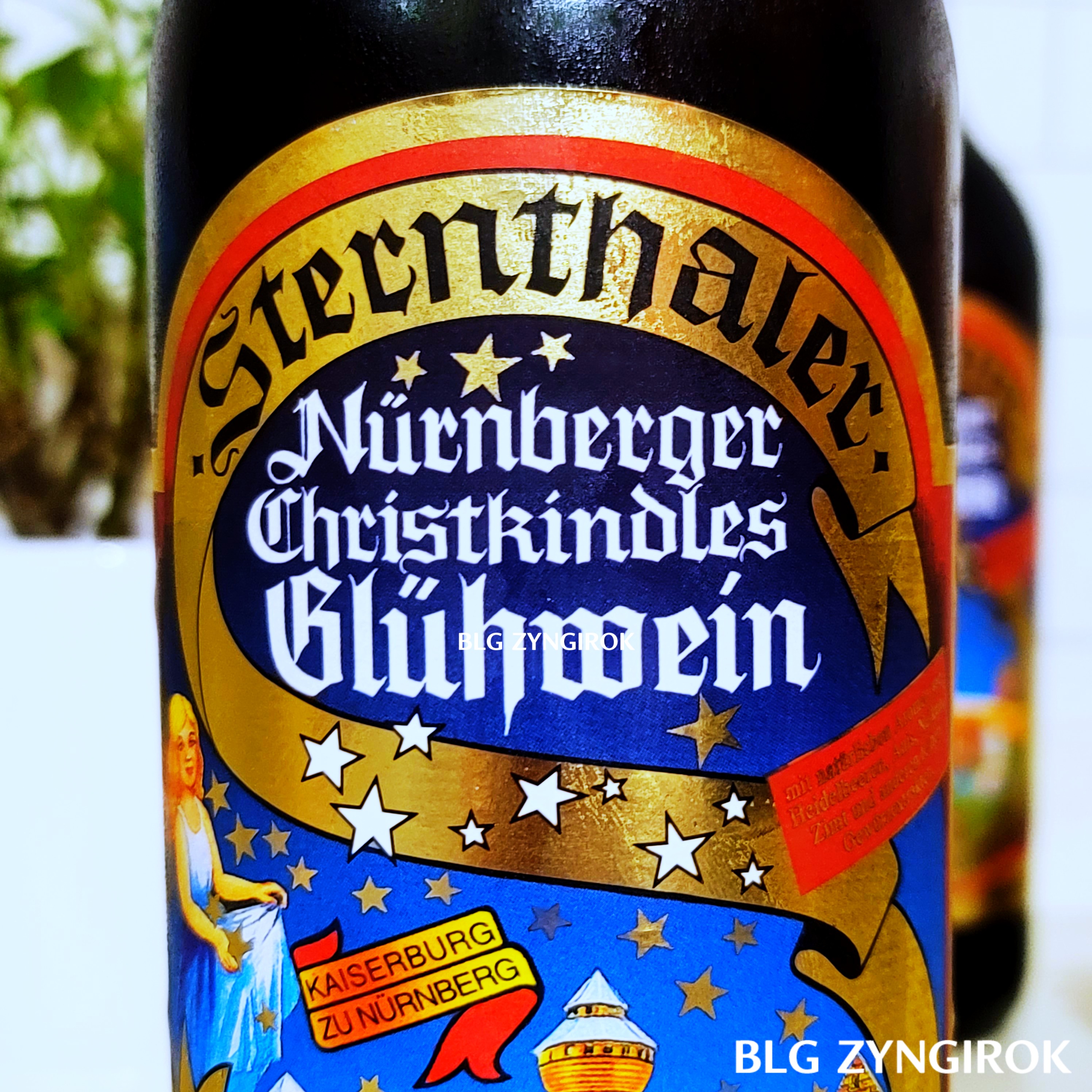 뉘른베어거-글뤼봐인-포장모습이다.-독일어로-뉘른베어거-크리스트킨들-글뤼봐인-이라고-쓰여있다.